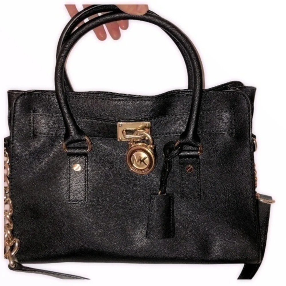 MICHAEL KORS black saffiano leather Hamilton bag